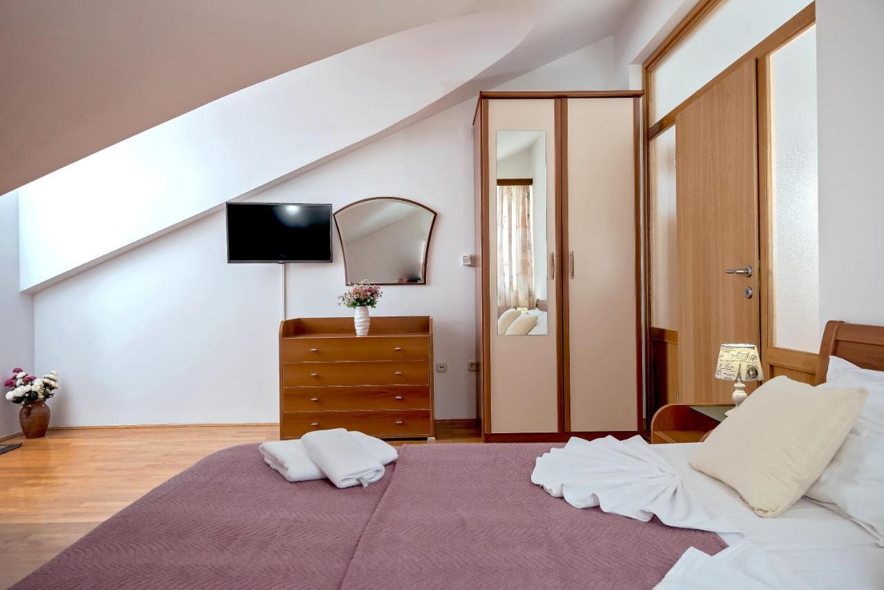 Apartmani Putnik 巴什卡沃达 外观 照片